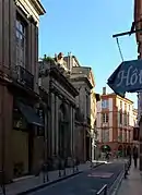 Les façades sur la rue Croix-Baragnon de l'hôtel de Castellane.