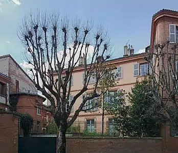 La façade arrière de l'hôtel de Puymaurin.