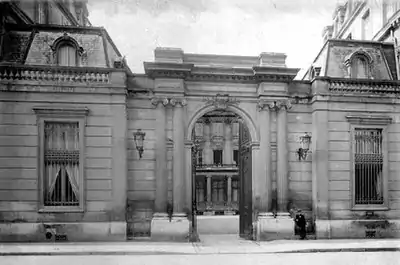 Vue depuis la rue de l'hôtel de Preaulx (ancien hôtel de Coigny) en 1901 (photographie d'Eugène Atget).