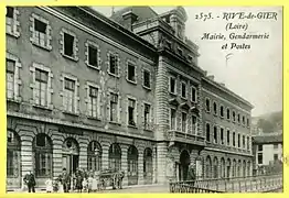 Vue de côté Hôtel de Ville