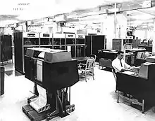L'IBM 7950 Harvest (en) spécialement créé par la NSA, qui l'utilisa de 1962 à 1976.