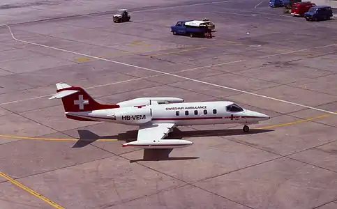 Gates Learjet 35A (HB-VEM) à l'aéroport d'Athènes en Grèce en 1984.