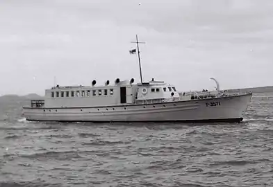 Le HMNZS Kahu (FML 411) a été utilisé après la guerre pour transporter des passagers à Auckland en Nouvelle-Zélande.