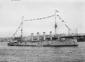 illustration de HMS Drake (1901)