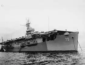 Le HMS Puncher à quai