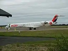 CRJ-1000 de HOP! (Air France) sur le tarmac.