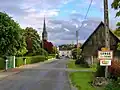 Entrée dans le bourg en venant de Nouans.