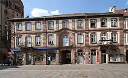 Hôtel du bailli Hoffmannfaçades, toitures des quatre ailes sauf adjonctions récentes, escalier à balustres