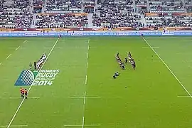 Haka exécuté par les joueuses de l'équipe de Nouvelle-Zélande de rugby lors de la Coupe du Monde féminine 2014
