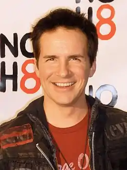 Hal Sparks (Michael Novotny).