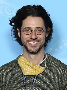 Hale Appleman dans le rôle de Daniel Kanowicz.