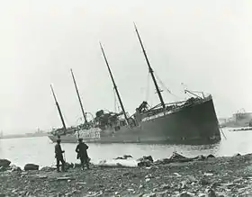 Photo de l'Imo, échoué après l'explosion d'Halifax.