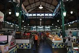 Les halles de Lourdes.