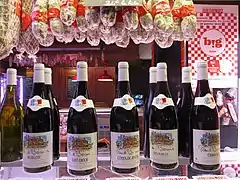 Vignoble du Beaujolais et vignoble de la vallée du Rhône Paul Bocuse