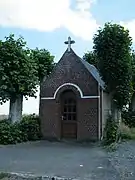 Oratoire à l'entrée du village.
