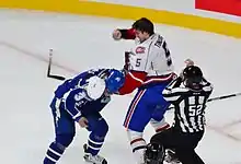 Photo d'une bagarre dans la Ligue américaine de hockey.