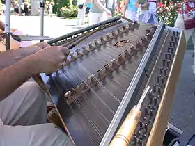 Image illustrative de l’article Hammered dulcimer