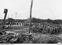 Hancourt France Pionniers de la 5e division remplissant les cratères des mines aux carrefours principaux (8 septembre 1918).