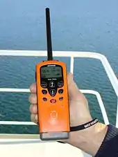 Émetteur-récepteur VHF marine mobile