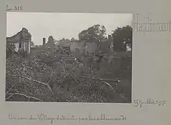 Ruines du village en 1917.