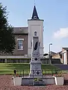 Monument aux morts.