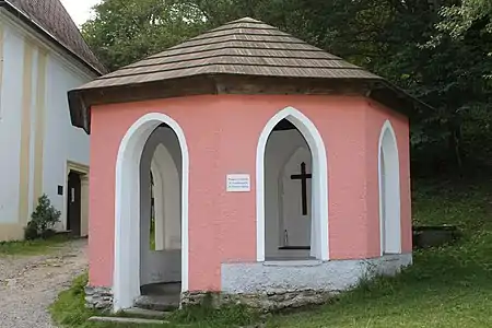 Fontaine et chapelle Saint-Gunther.