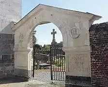 L'entrée du vieux cimetière.