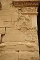 Tête d'un personnage sur un des murs du Grand temple.