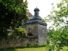 Pigeonnier du château des Charreaux.