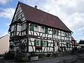 Maison de 1705 à colombages près de la Mairie