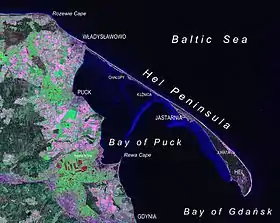 La baie de Puck et la péninsule de Hel vues par le satellite Landsat en 2000.