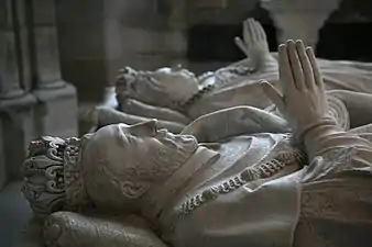 Gisant de Henri II et Catherine de Médicis dans la basilique Saint-Denis.