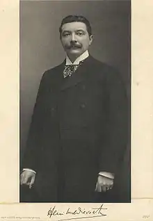 Henri van Dievoet (1869-1931), architecte, époux d'Eugénie Masson (1872-1943).