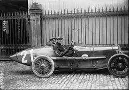 Segrave au Grand Prix de l'ACF, en 1922 (abandon sur Sunbeam), un an avant sa victoire, même marque (neuvième en 1921 et cinquième en 1924 avec alors la pole et le record du tour)