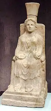 Statue en marbre de Héra.