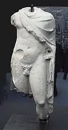 Statue d'un Ptolémée III sous la forme du dieu Thot-Hermès.