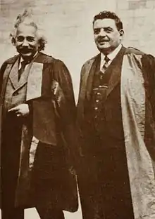 Albert Einstein et Édouard Herriot, reçus docteurs honoris causa de l'université de Glasgow, vers 1933.
