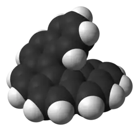 (M)-hexahélicène.