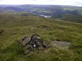 Vue du sommet en direction du sud-ouest, vers Kinder Scout.