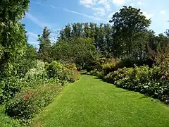 Le jardin secret, œuvre du paysagiste James Russell (1920–1996)