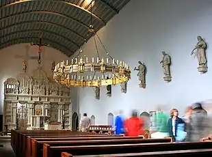 Lustre de Thietmar ou d'Azelin, église Saint-Antoine à Hildesheim (2008), désormais dans la cathédrale.