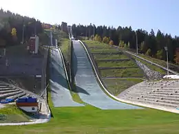 Vue du site des tremplins de saut à ski du Praz.
