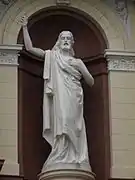 Statue du Christ, sur la façade de l'église de Saint-Vith, à Hilversum.