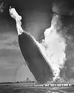 l'incendieHindenburg1937 près de Lakehurst