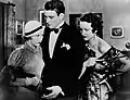 Evalyn Knapp, John Wayne et Natalie Kingston (de g. à d.), dans Sa secrétaire privée (1933)