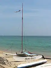 Mât d'un catamaran.