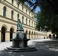 Hofgarten de Munich avec la fontaine des nymphes.