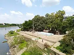 Le Holkar Ghat, à la confluence des rivières Mula et Mutha.
