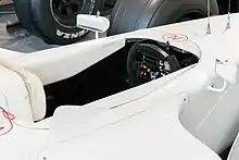 Photo du cockpit de la Honda RA099