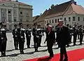 Garde d'honneur devant Banski dvori, accueillant Angela Merkel et Ivo Sanader.
